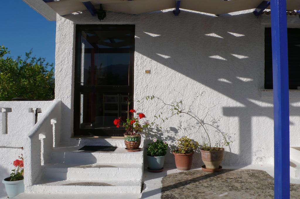 Stefanos Garden Appartement Arménoi Kamer foto